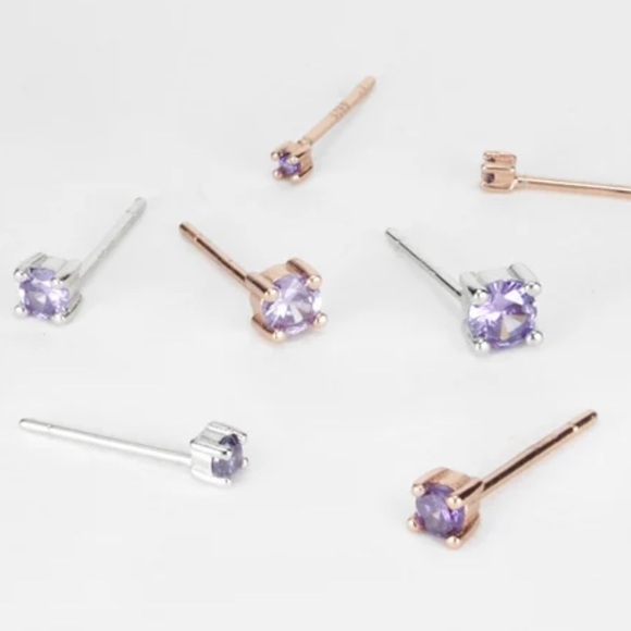 925 sterling Silver Crystal amethyst purple studs tiny size NEW - Picture 2 of 2